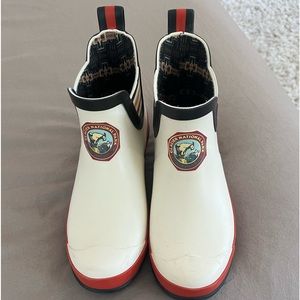 Pendleton National Park chelsea ankle rain boot